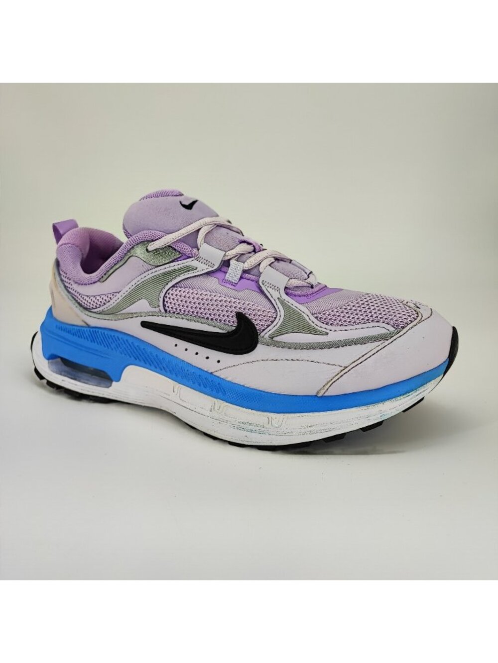 Nike Air Max Bliss Women's Size 9.5 US Sneakers Mesh Purple DZ5209-500
